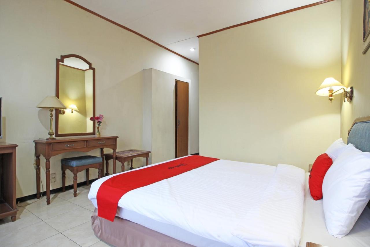 Reddoorz Near Malioboro Tugu Station Jogja Hotel Yogyakarta Exterior photo