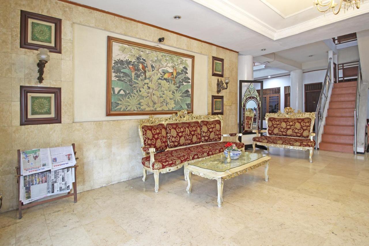 Reddoorz Near Malioboro Tugu Station Jogja Hotel Yogyakarta Exterior photo